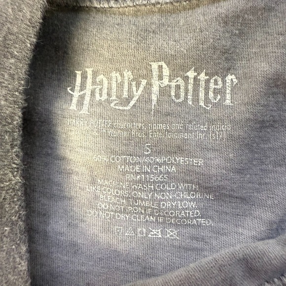 HARRY POTTER Hufflepuff Quidditch High-Low Graphic T Shirt Womens Size S Gray - Picture 5 of 5